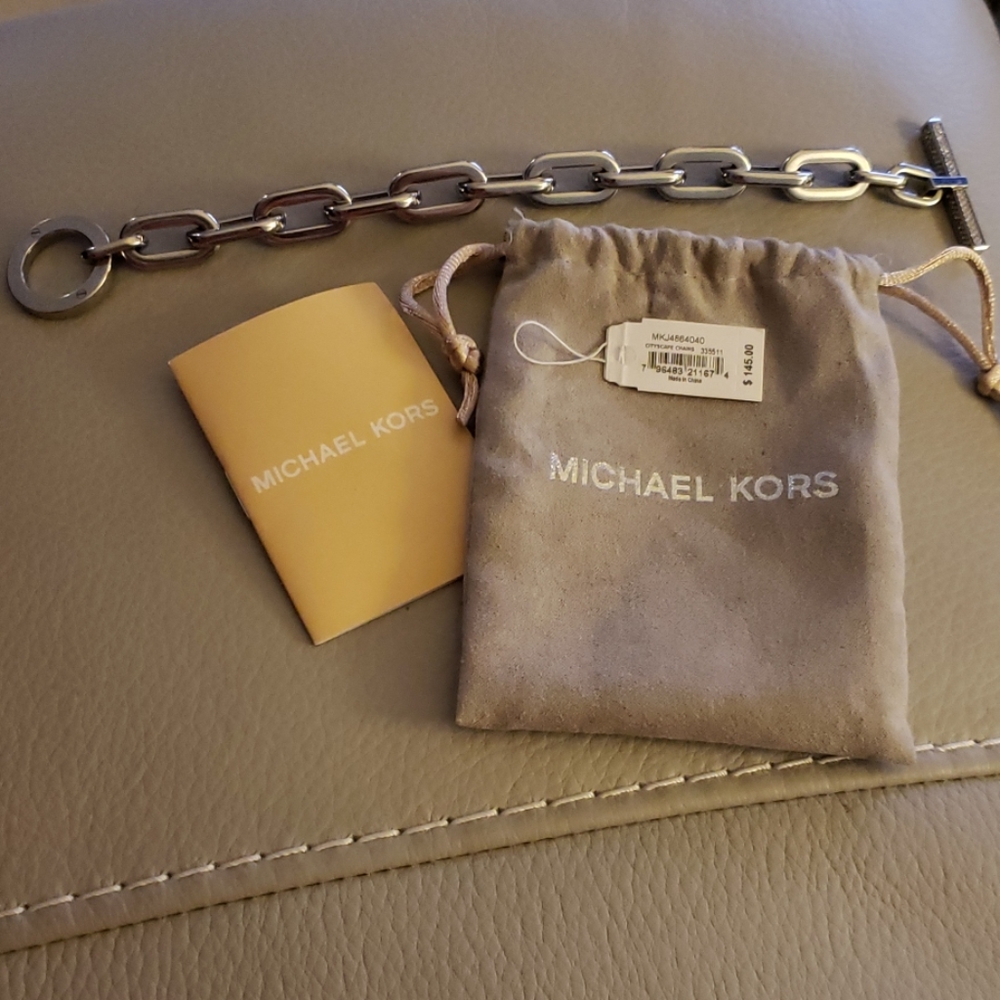 Michael Kors chain link bracelet - Picture 5 of 6
